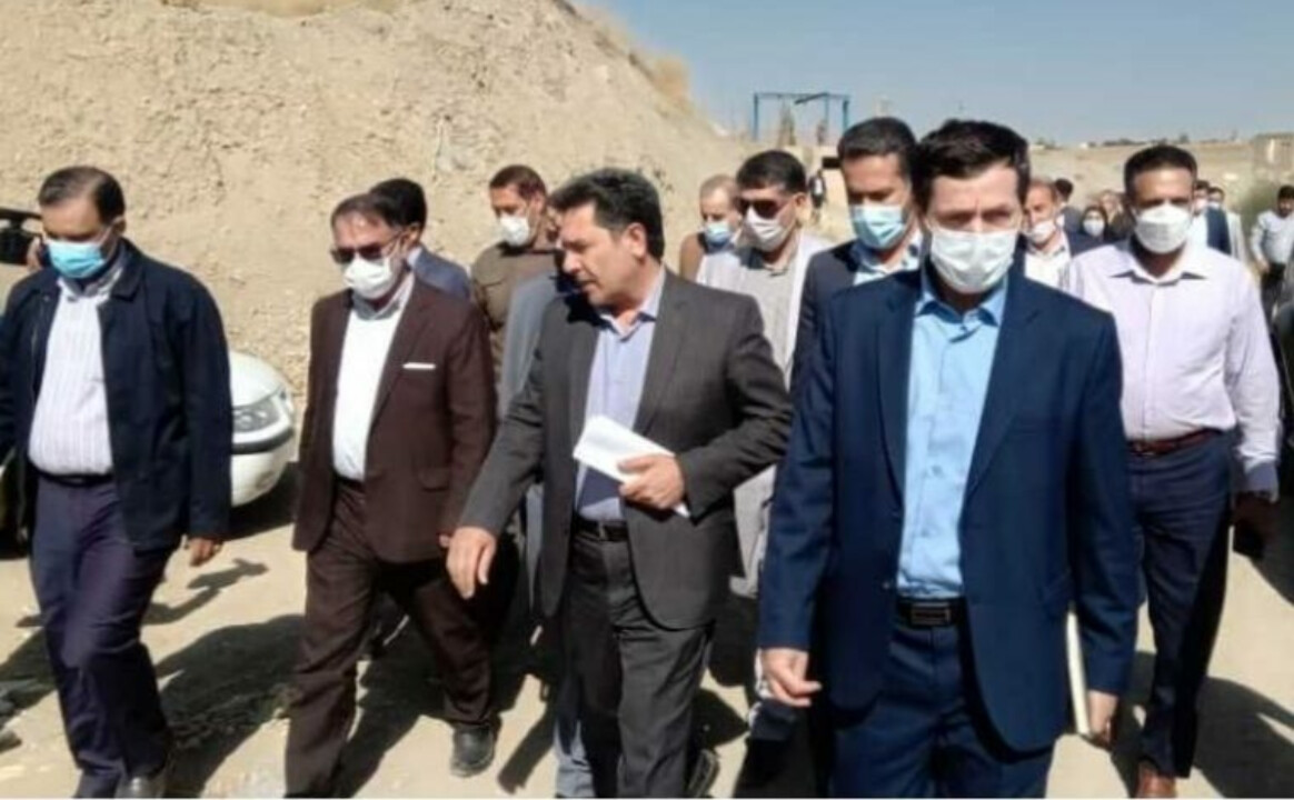 بازدید استاندار لرستان و نماینده مردم الیگودرز از پروژه آبرسانی روستاهای الیگودرز