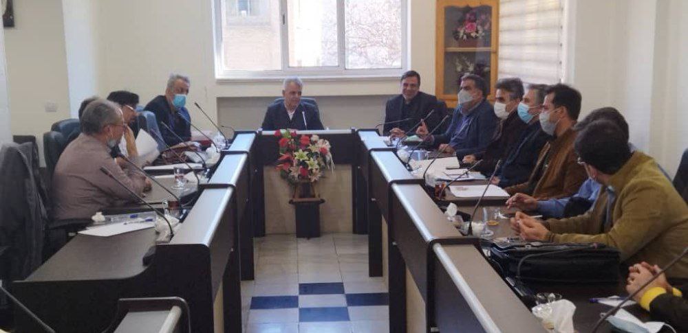 جلسه بررسی مشکلات شرکت فروسیلیس بروجرد با سرمایه گذار پروژه برگزار شد