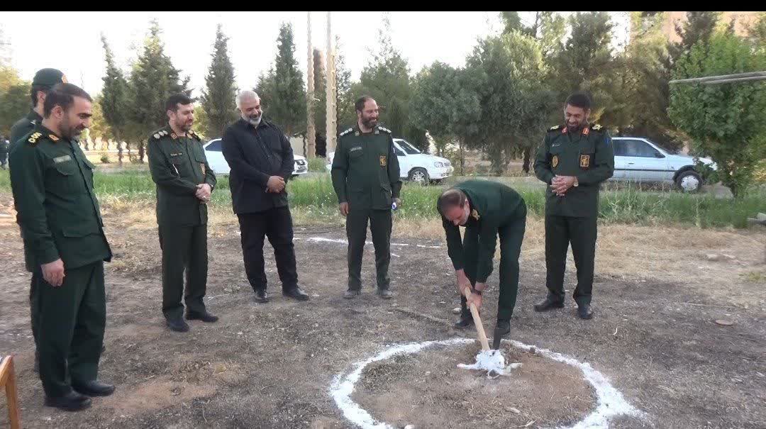 آئین کلنگ زنی ساخت ۳۰۰ واحد منازل سازمانی سپاه حضرت ابوالفضل(ع) استان لرستان