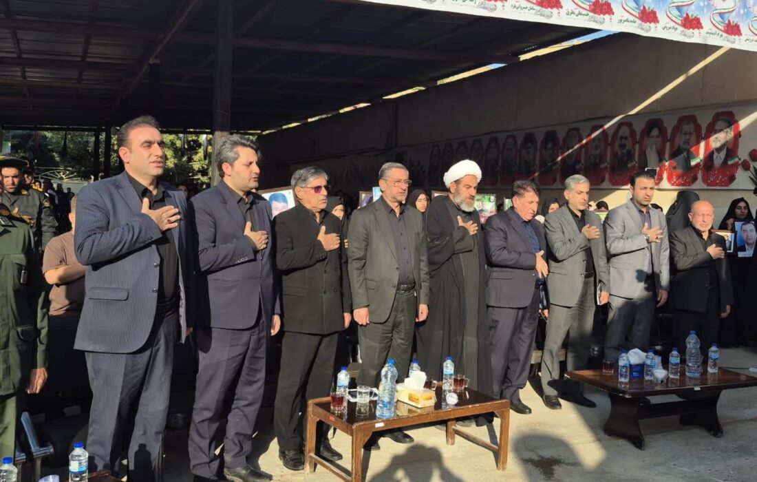 تجدید عهد لرستانی ها با ولایت در مراسم وداع با رهبر شهید امت