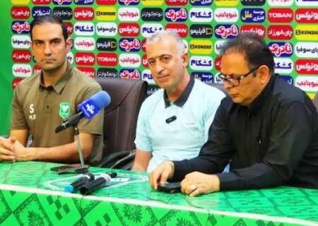 فراز کمالوند: نیروی واقعی خیبر روی سکو‌ها و در قلب هواداران است